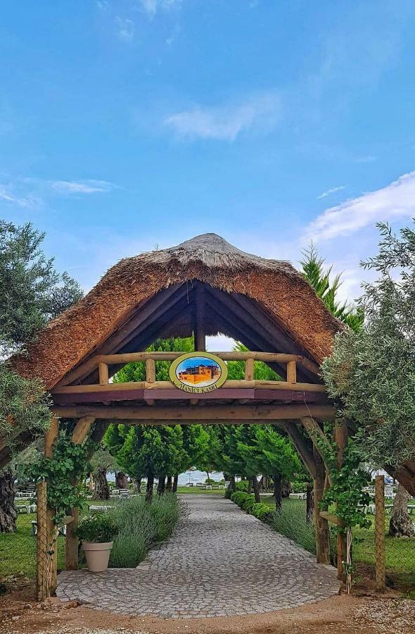 Manici Kasri Hotel Kucukkuyu Luaran gambar